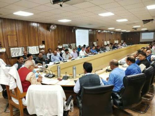 औद्योगिक विकास मंत्री श्री सतीश महाना ने डिफेंस एक्सपो 2020 की तैयारी समीक्षा की।।।नसीम खान।।