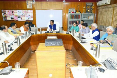 ग्रामीण क्षेत्र के प्राथमिक विद्यालयों में मूलभूत सुविधाएं दी जायेंगी शिक्षकों को मांगों पर यथोचित विचार किया जायेगा -डा0 सतीश चन्द्र द्विवेदी।।।नसी