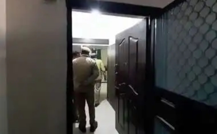 गाजियाबाद में हुई सामुहिक आत्महत्या की दिल दहलाने वाली घटना में अब चौंकाने वाला खुलासा
