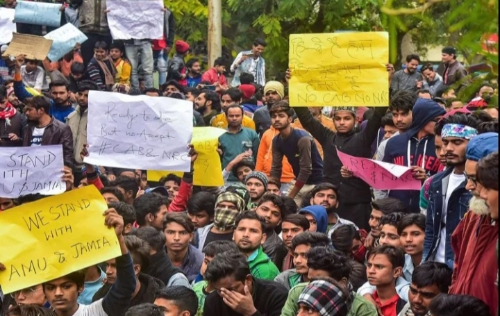 हिंसा की सीबीआई या एसआईटी से जांच कराने पर विचार करेगा SCC