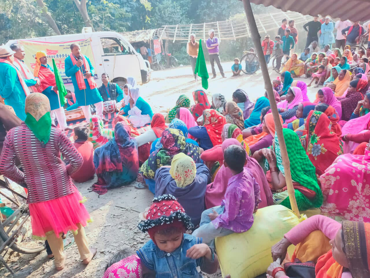 बगहा औसानी, नया गांव रामपुर, एवं बेलहवा मदनपुर आदि पंचायतों में नुक्कड़ नाटक कार्यक्रम द्वारा लोगों को जागरूक किया।      रिपुसूदन द्विवेदी, बगहा( बिहार)   क