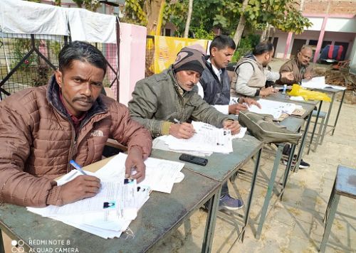 बहराइच मतदाता पुनर्निरीक्षण हेतु रूपईडीहा मे लगाया गया कैम्प।  रिपोर्ट :- पंकज कुमार सिंह।