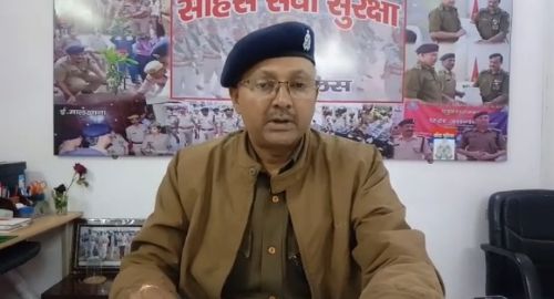 बांदा बालू कारोबारी से रंगदारी मांगने को लेकर एसपी से गुहार।