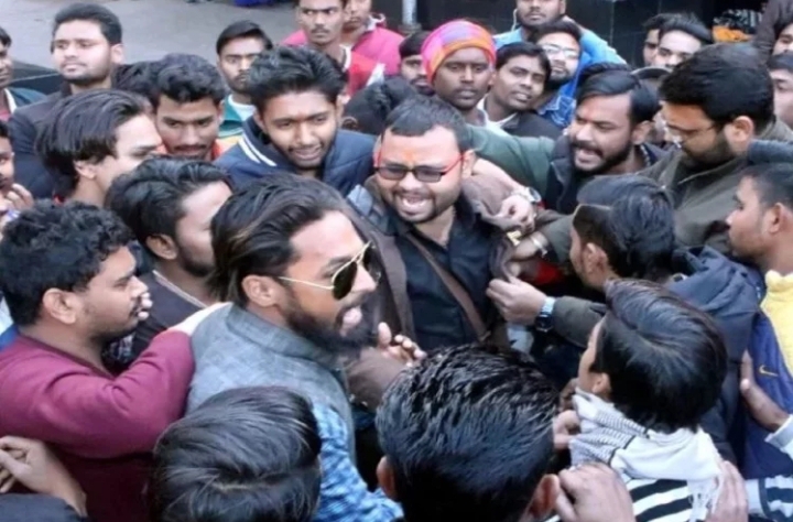 सीएम आवास पर आत्मदाह करने जा रहे भाजपा कार्यकर्ता को रोका