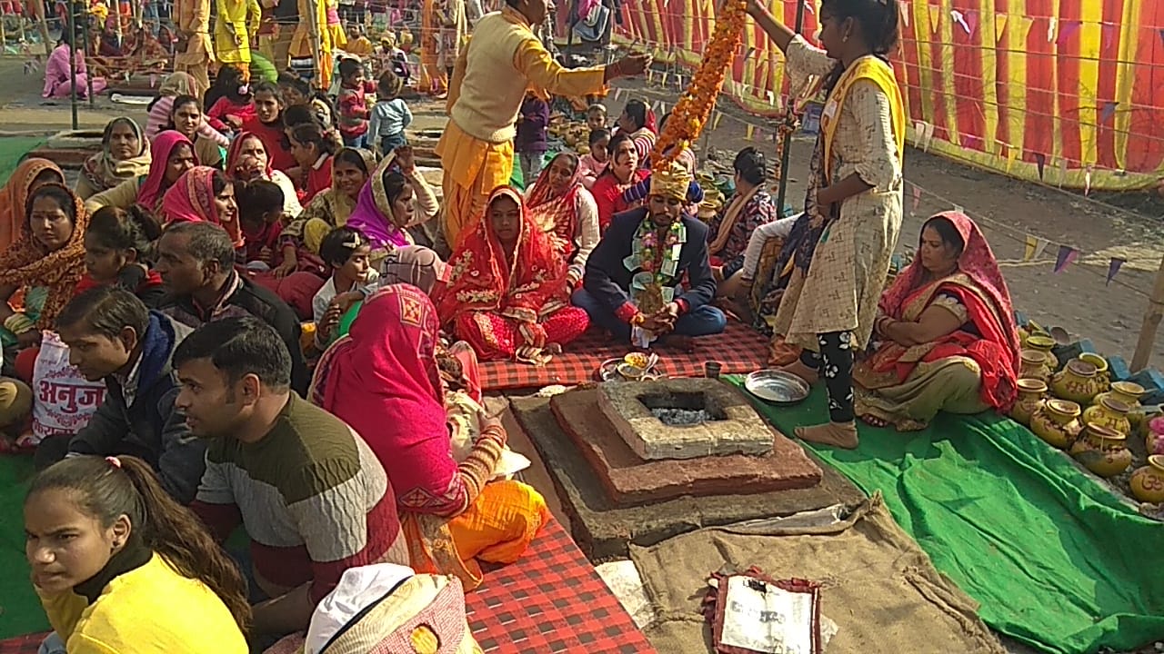 यज्ञ सामूहिक विवाह समारोह में पहुंचे  लोकप्रिय सांसद अजय मिश्र टेनी
