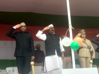 71 वां गणतंत्र दिवस समारोह पूर्ण हर्षोल्लास के साथ मनाया गयाजिला प्रभारी मंत्री ने मुख्य समारोह स्थल पर किया झंडोत्तोलन।।