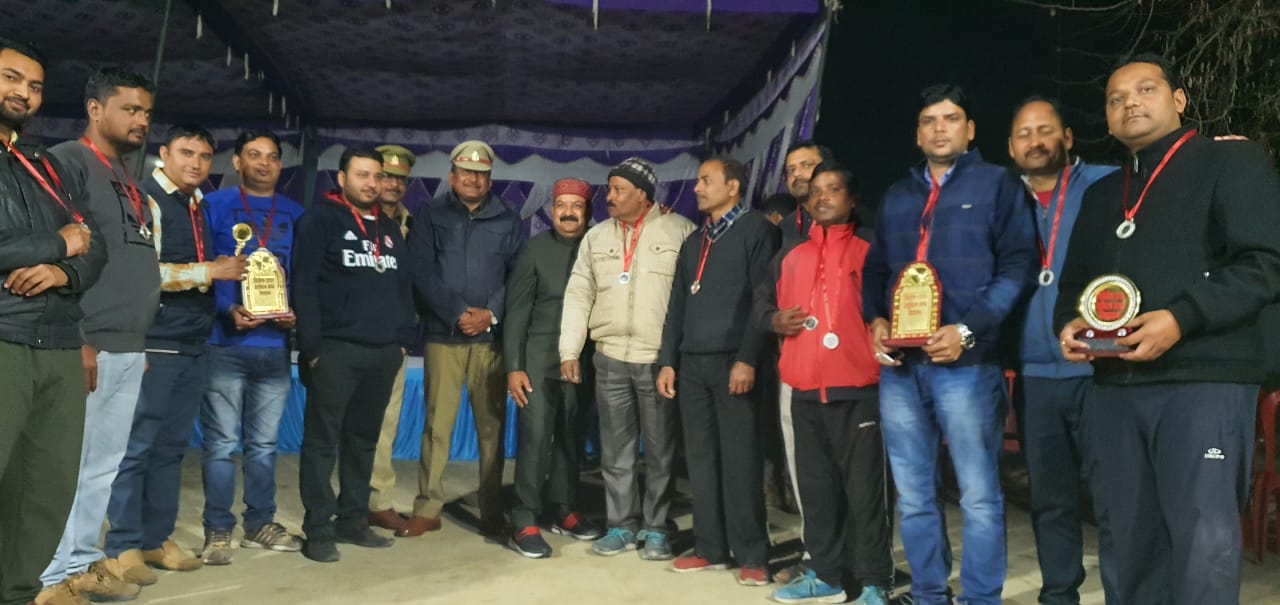 निघासन खीरी बैडमिंटन टूर्नामेंट फाइनल