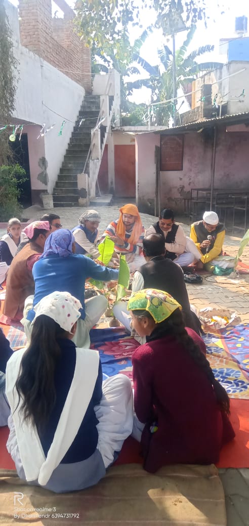 मां शारदे के जन्मोत्सव विघारंभ के पावन पर्व पर पूजन