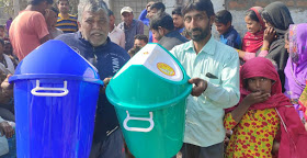 मोतिहारी।डस्टबिन वितरण किया गया