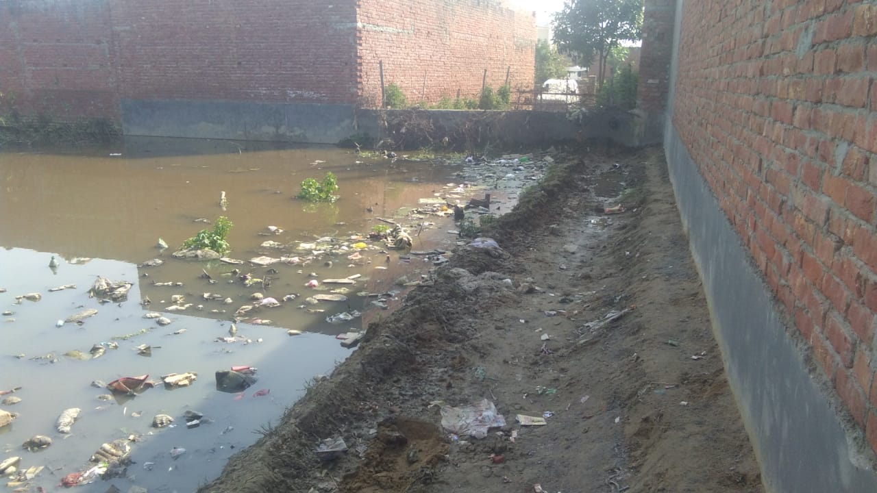 पानी भरा रहने से संक्रामक रोगों का खतरा बना रहे