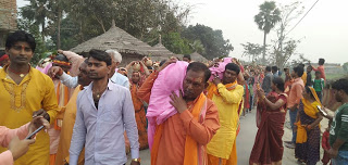 वैशाली: कलश यात्रा के साथ आरंभ हुई तीन दिवसीय अष्टयाम महायज्ञ..।।