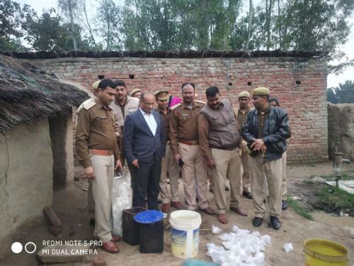 श्रावस्ती: शराब तस्करों पर टूटा आबकारी का कहर। रिपोर्ट :- पंकज कुमार सिंह।