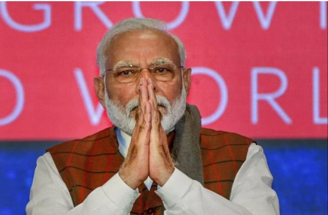 रात 8:00 बजे देश के प्रधानमंत्री की ब्रेकिंग न्यूज़