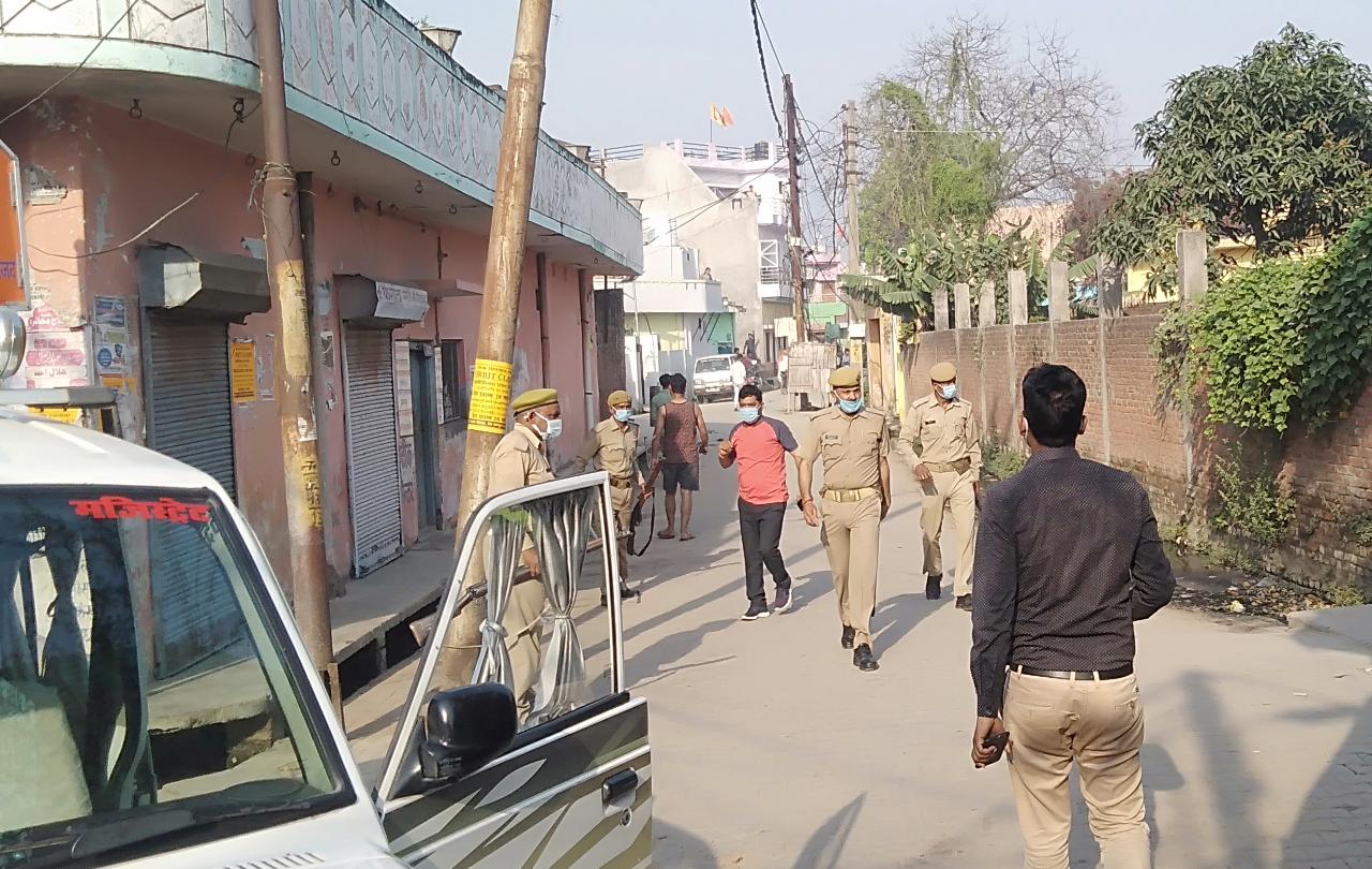 लाक डाउन को सफल बनाने में गोला के सभी जिम्मेदारों ने निभाई बखूबी भूमिका