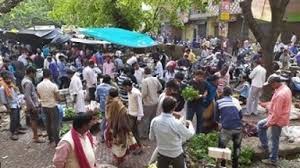  बाजारों में उमड़ी भीड़ तो पुलिस-प्रशासन ने किया रणनीति में बदलाव //इनपुट कन्हैया शर्मा 