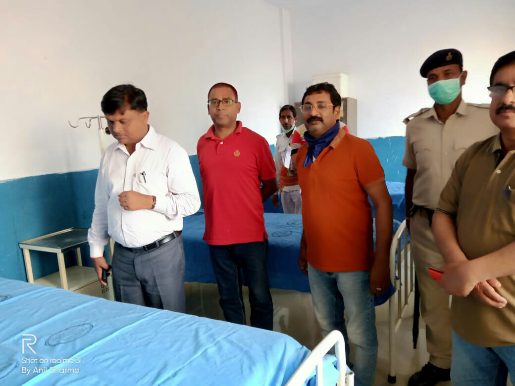 एस डी एम ने किया प्राथमिक स्वास्थ्य केन्द्र का औचक निरीक्षण ।स्वास्थ्य सुविधाओं की जानकारी ली। दिया आवश्यक दिशा निर्देश।।