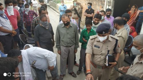 संदिग्ध परिस्थितियों में युवक ने लगाई फांसी।