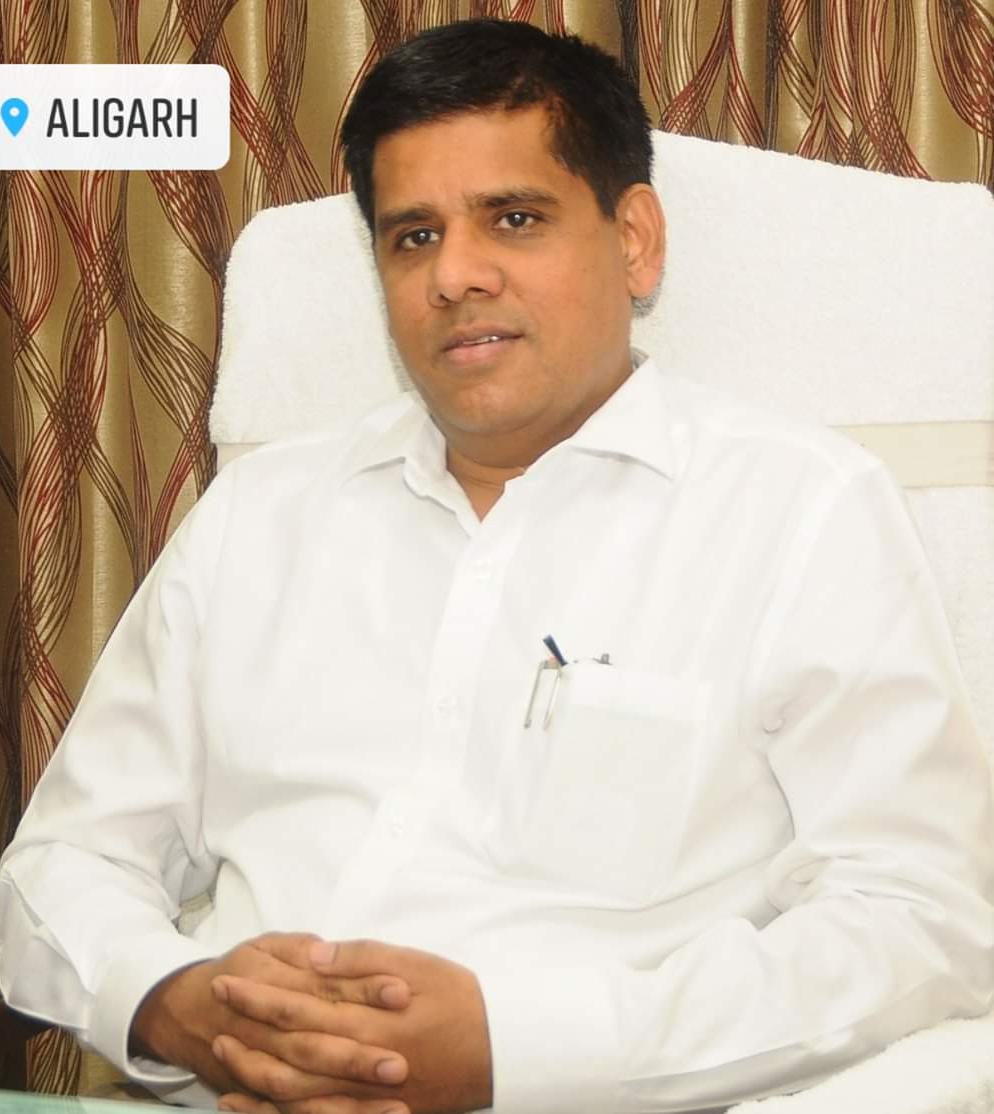 धार्मिक, सामाजिक संगठनों, स्वयं सेवी संस्थाओं एवं व्यक्तिगत दानदाताओं की सूची तैयार करें-  मण्डलायुक्त