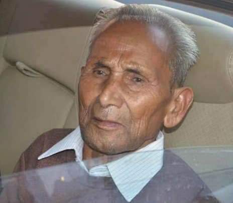 सीएम योगी आदित्यनाथ के पिता आनंद सिंह बिष्ट का निधन