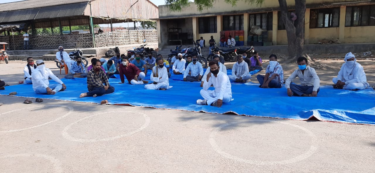 आदर्श इंटर कॉलेज मितौली खीरी में ऑनलाइन क्लासेज प्रारंभ