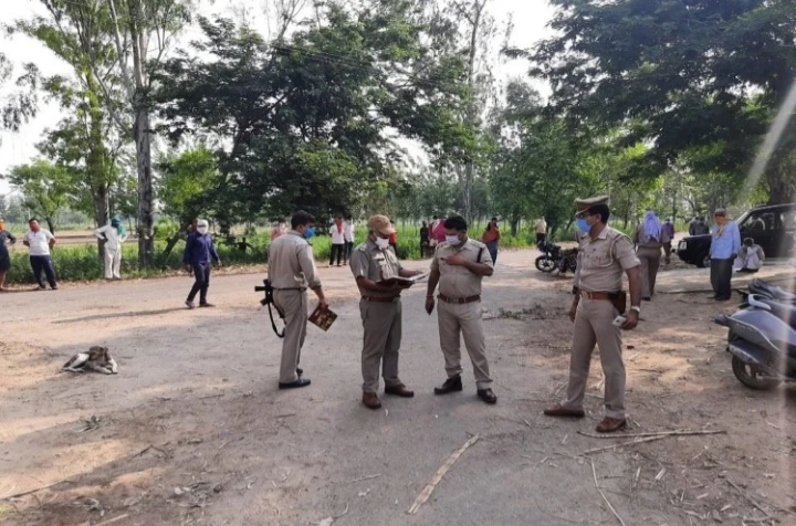 मंदिर परिसर में सो रहे दो साधुओं की धारदार हथियार से निर्मम हत्या, आरोपी गिरफ्तार