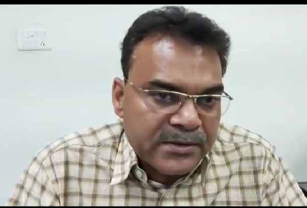 अलीगढ़ जिलाधिकारी का बड़ा फैसला ,इमरजेंसी पास के लिए करे ऑनलाइन आवेदन
