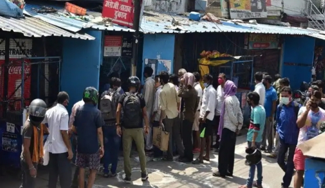 Covid-19 के दौर में शराब की दुकानों पर ओवर रेटिंग