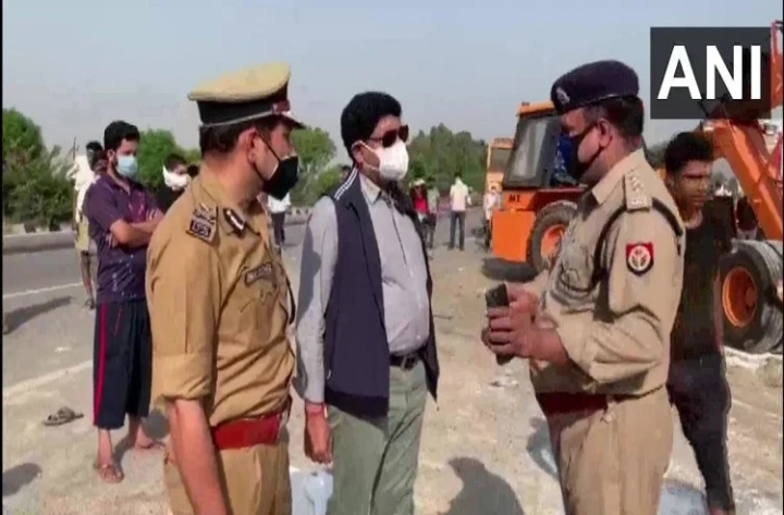 औरैया हादसा: दो एसएचओ निलंबित, एसएसपी, एडीजी और आईजी से मांगा स्पष्टीकरण  