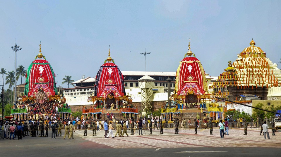 पुरी में शुरू हुई भगवान जगन्नाथ की रथ यात्रा