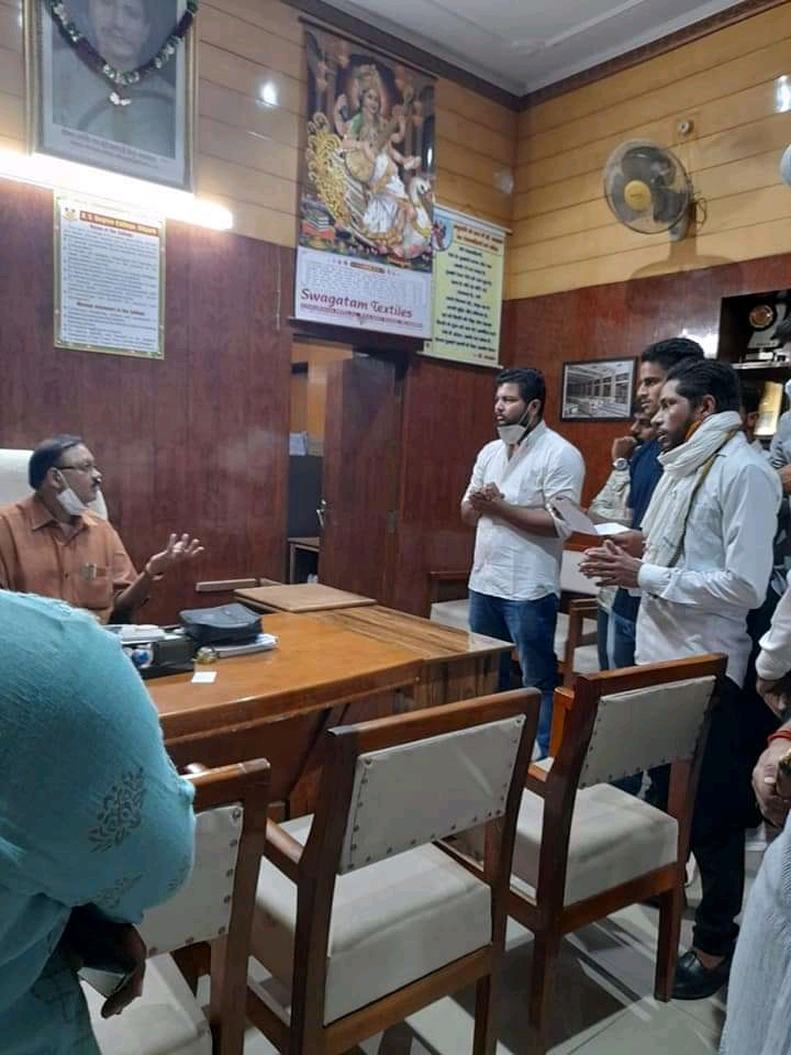 Ds कॉलेज मे अवैध रूप से हो रही है फीस वसूली