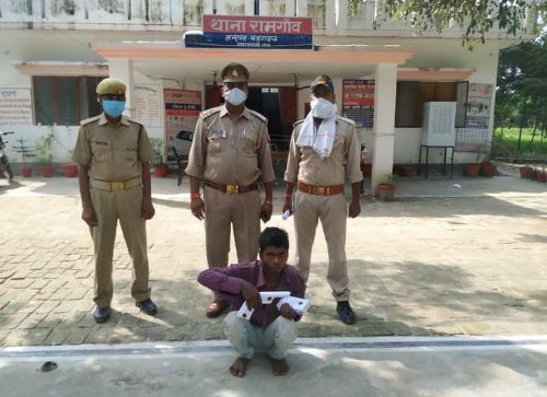 अवैध कट्टा कारतूस के साथ शातिर चोर गिरफ्तार।