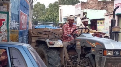 बहराइच जनपद में खनन माफियाओं का चल रहा है खुलेआम बोलबाला।