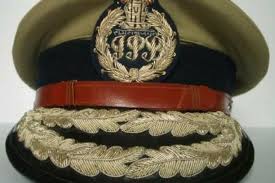 योगी सरकार ने आधी रात को किया 13 IPS अफसरों का तबादला, 8 जिलों के बदले कप्तान