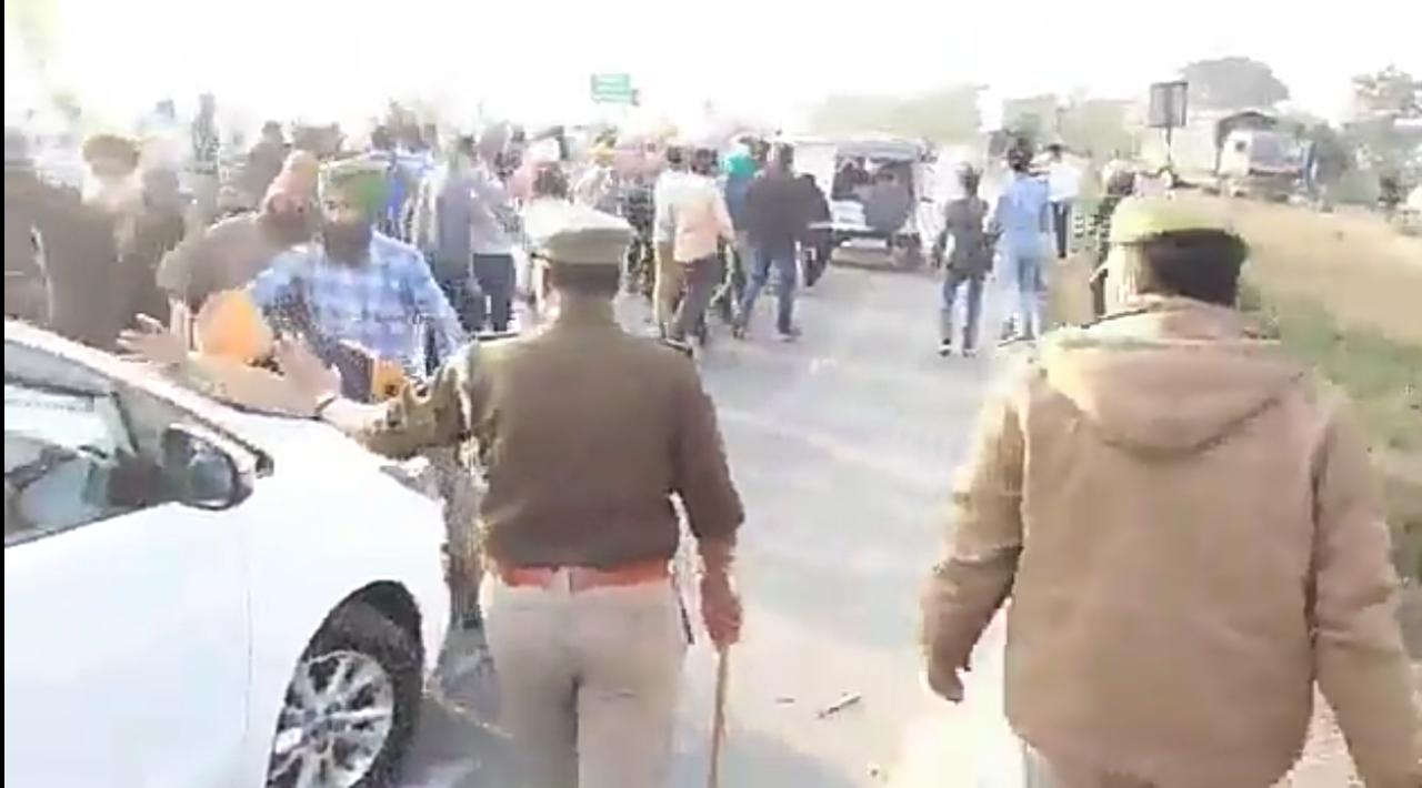 SSP की गाड़ी पर हमला रामपुर से दिल्ली की तरफ 