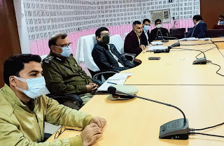 मण्डलायुक्त ने की समीक्षा, कृषि संबंधी समस्याओं पर रहा विशेष फोकस