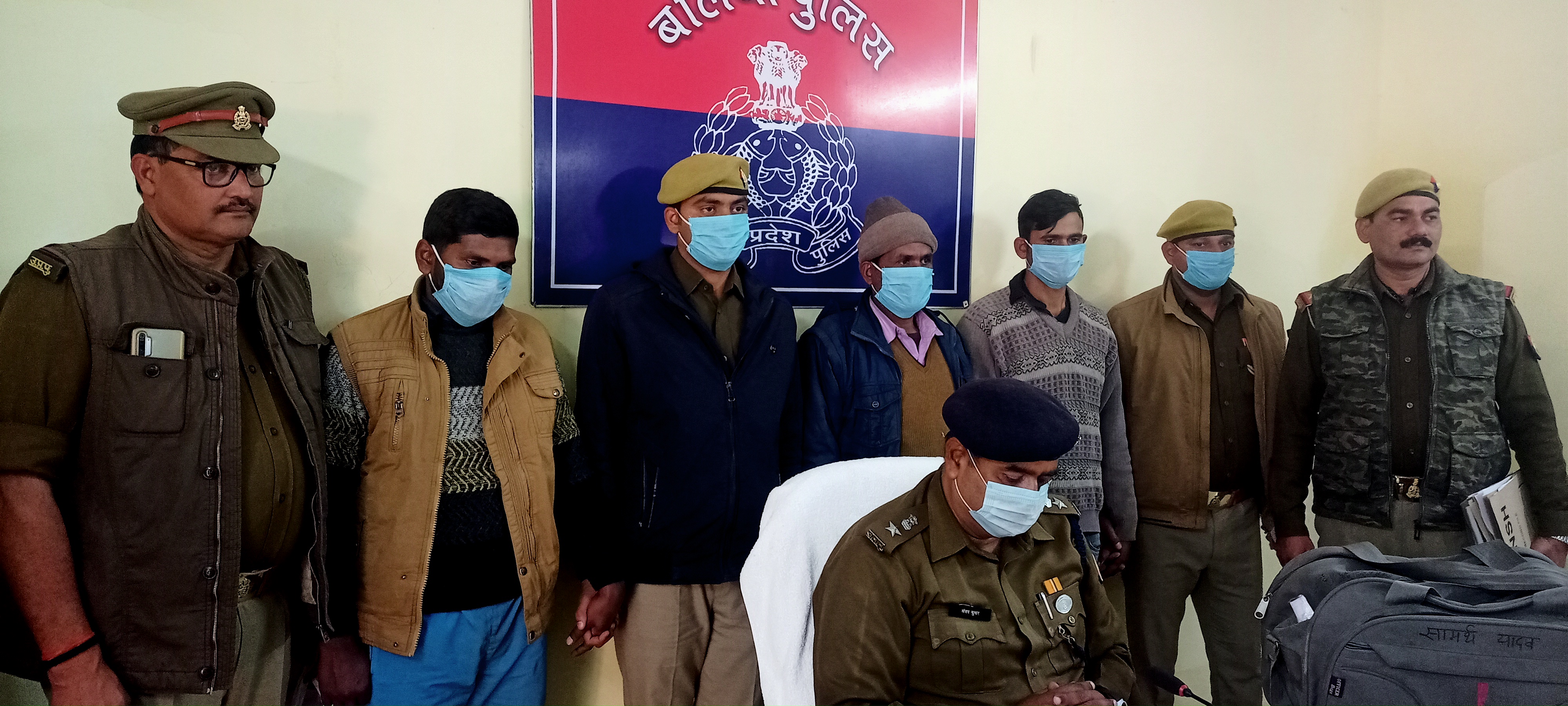 रसड़ा पुलिस द्वारा पुलिस मुठभेड़ में 03 शातिर चोर/लुटेरे गिरफ्तार, 