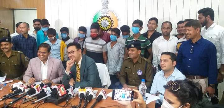 डकैती के आरोपी हुए गिरफ्तार 