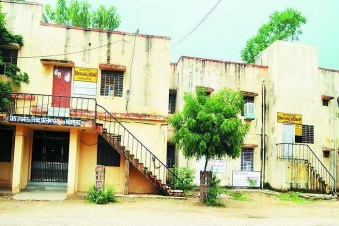 रसद विभाग के 2 डिफाल्टरों की कृषि भूमि होगी नीलाम
