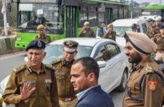  ज्वाइंट कमिश्नर ने की अपील हिंसा का वीडियो या फोटो आपके पास हो तो करें संपर्क पहचान रखेगा गुप्त नंबर मेल आईडी भी जारी किया
