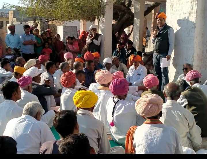 कांग्रेस नेता महावीर जी राजपुरोहित सुकरलाईंने आज मोरीया गांव में रोहट प्रधान निर्वाचित होने पर आयोजित स्वागत कार्यक्रम 
