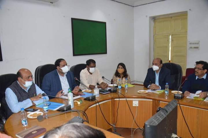 अचल संपत्तियों के बाजार मूल्य निर्धारण हेतु जिला मूल्यांकन समिति की बैठक संपन्न