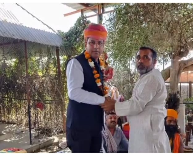 रोहट क्षेत्र के दूदली गांव में काग्रेस नेता व रोहट प्रधान प्रतिनिधि महावीर सिंह सूकरलाई ने सोनगरा मामाजी मंदिर में आयोजित स्वागत समारोह में  कि शिरकत  