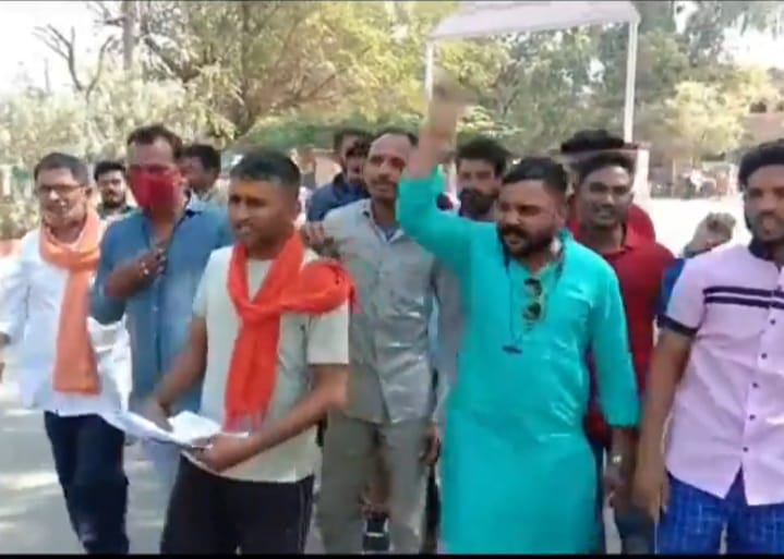 शिव सेना हिंदुस्तान की पहली इकाई ने आज पाली जिला कलेक्टर के माध्यम से राष्ट्रपति के नाम ज्ञापन देकर 