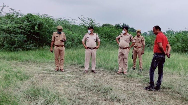 युवती की गला दबाकर हत्या, 