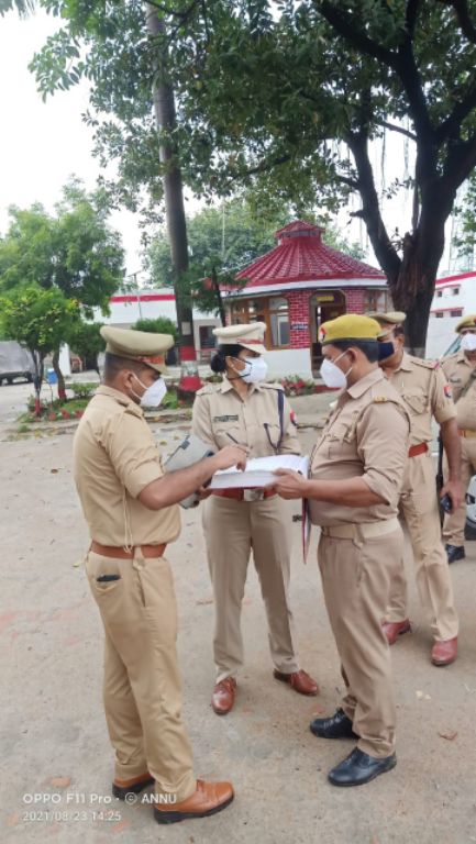 पुलिस अधीक्षक ने किया थाना फखरपुर का औचक निरीक्षण