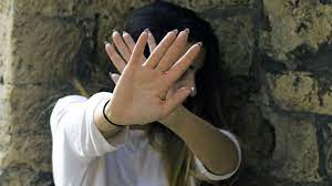 छेड़खानी से परेशान किशोरी ने फंदे से लटककर दी जान, सुसाइड नोट में लिखा- पापा मेरी मौत का बदला जरूर लेना