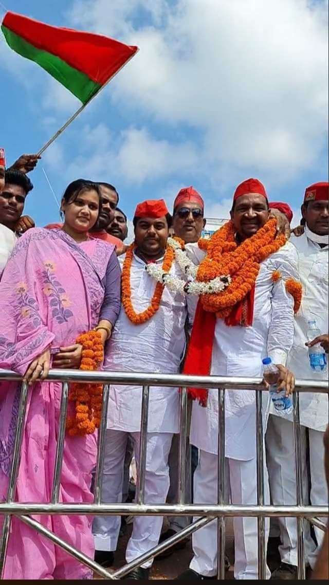 शेख अहमद उर्फ संजय भाई का समाजवादी पार्टी के कार्यकर्ताओं ने किया स्वागत