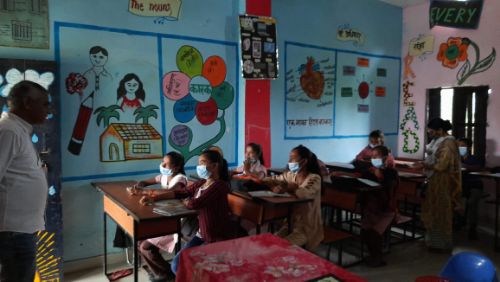 राज्य परियोजना कार्यालय की दो सदस्यीय टीम ने किया विद्यालय का दौरा।
