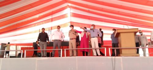 आयुक्त व डीआईजी ने किया मुख्यमंत्री कार्यक्रम स्थल का निरीक्षण।