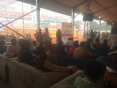 मुख्यमंत्री ने सपा पर बोला हमला , बोले हम आतंकियों के मुकदमे वापस नहीं लेते 